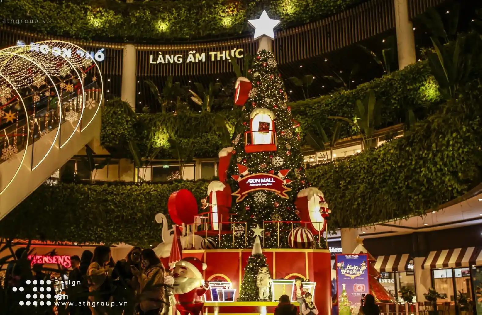 Aeon Mall Long Biên -  một trong những địa điểm chụp ảnh giáng sinh cực hot