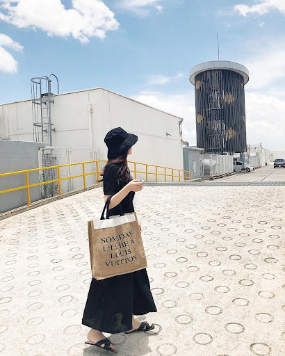 Aeon Mall là địa điểm bạn không nên bỏ qua nếu đang tìm một địa điểm chụp ảnh ngoài trời