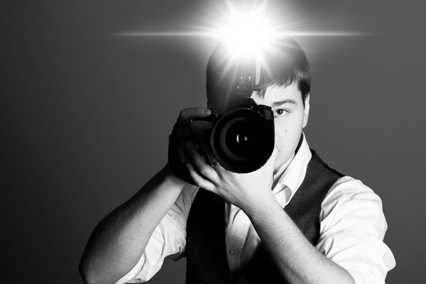 Những điều bạn cần biết về đèn Flash máy ảnh