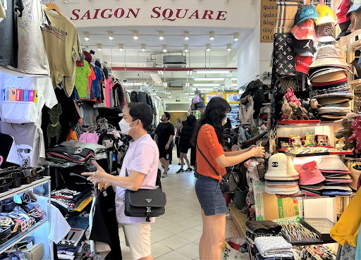 Saigon Square - Nổi bật với thời trang