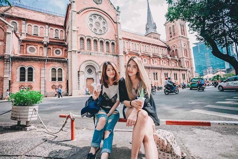 Nhà thờ Đức Bà & Bưu điện Thành phố – Dấu ấn kiến trúc Pháp giữa lòng Sài Gòn