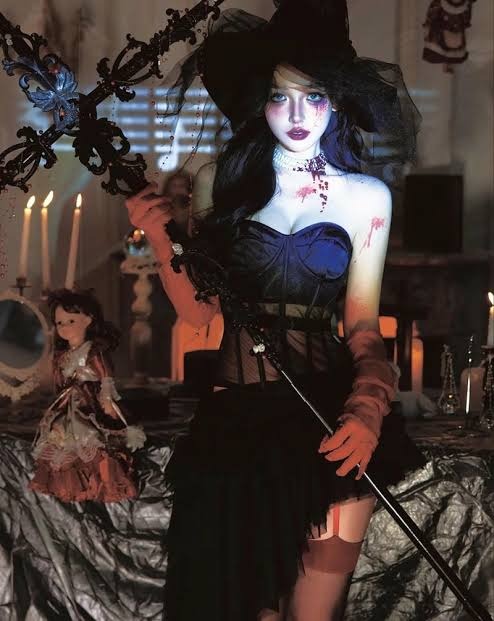 Trang điểm nhân vật ma nữ gothic đầy bí ẩn quyến rũ