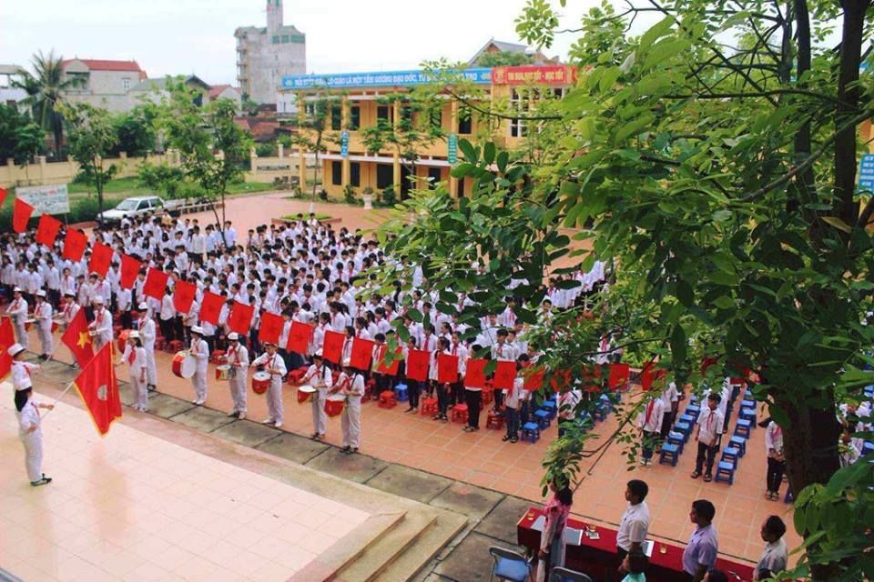 Chụp từ trên xuống toàn cảnh