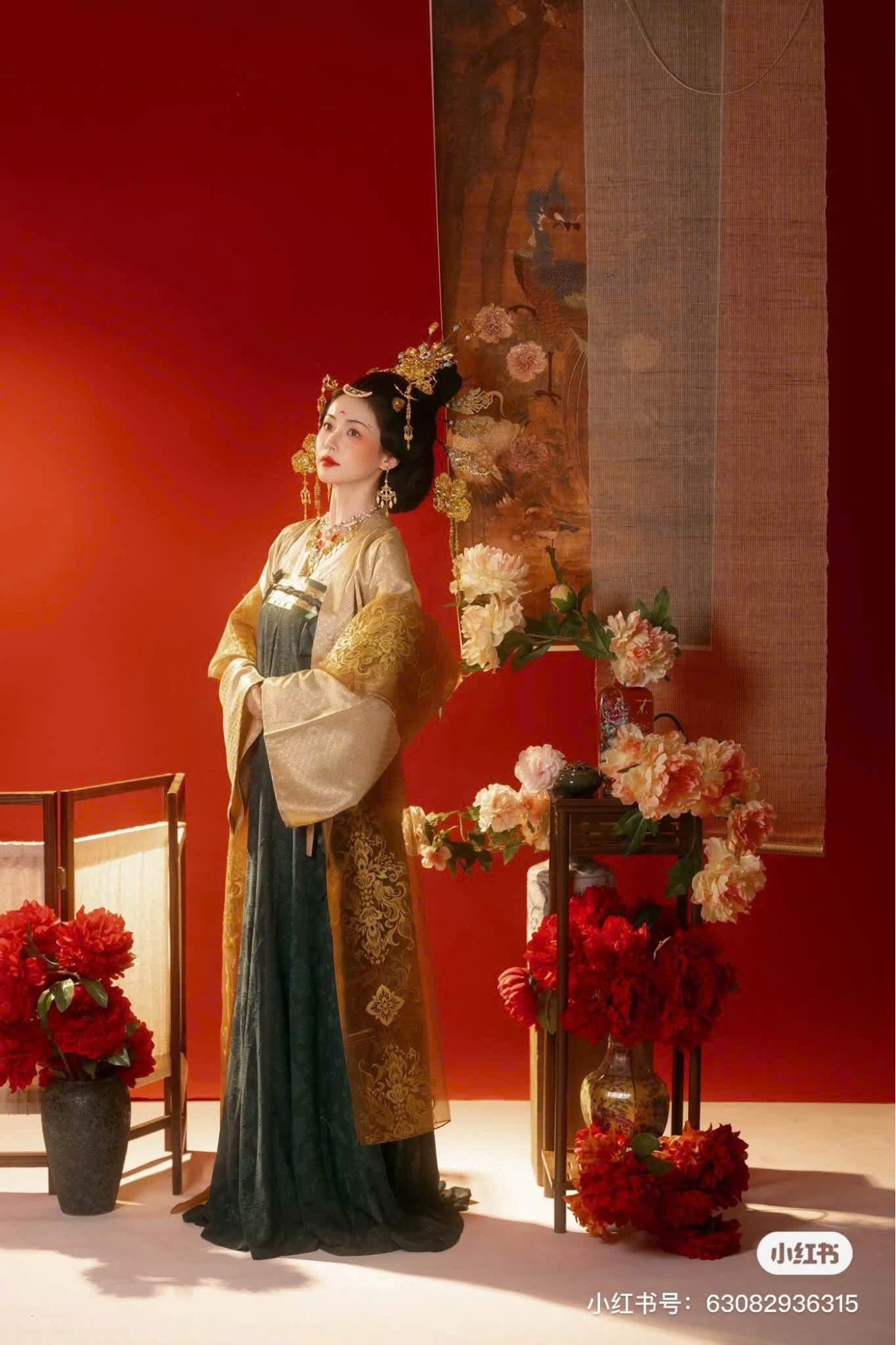 Concept chụp ảnh cổ trang trong studio