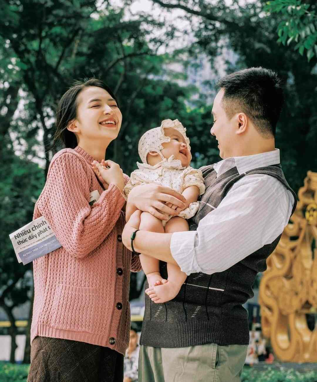 Concept chụp ảnh gia đình ngoài trời