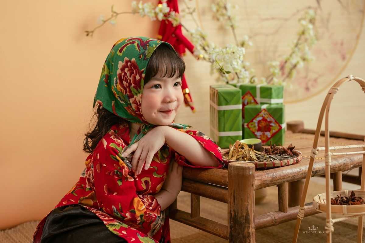 Concept nàng thơ bên bàn trà Tết nhí nhảnh