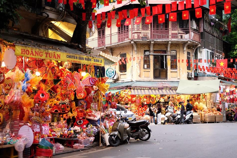 Phố cổ Hàng Mã và Phố bích họa Phùng Hưng