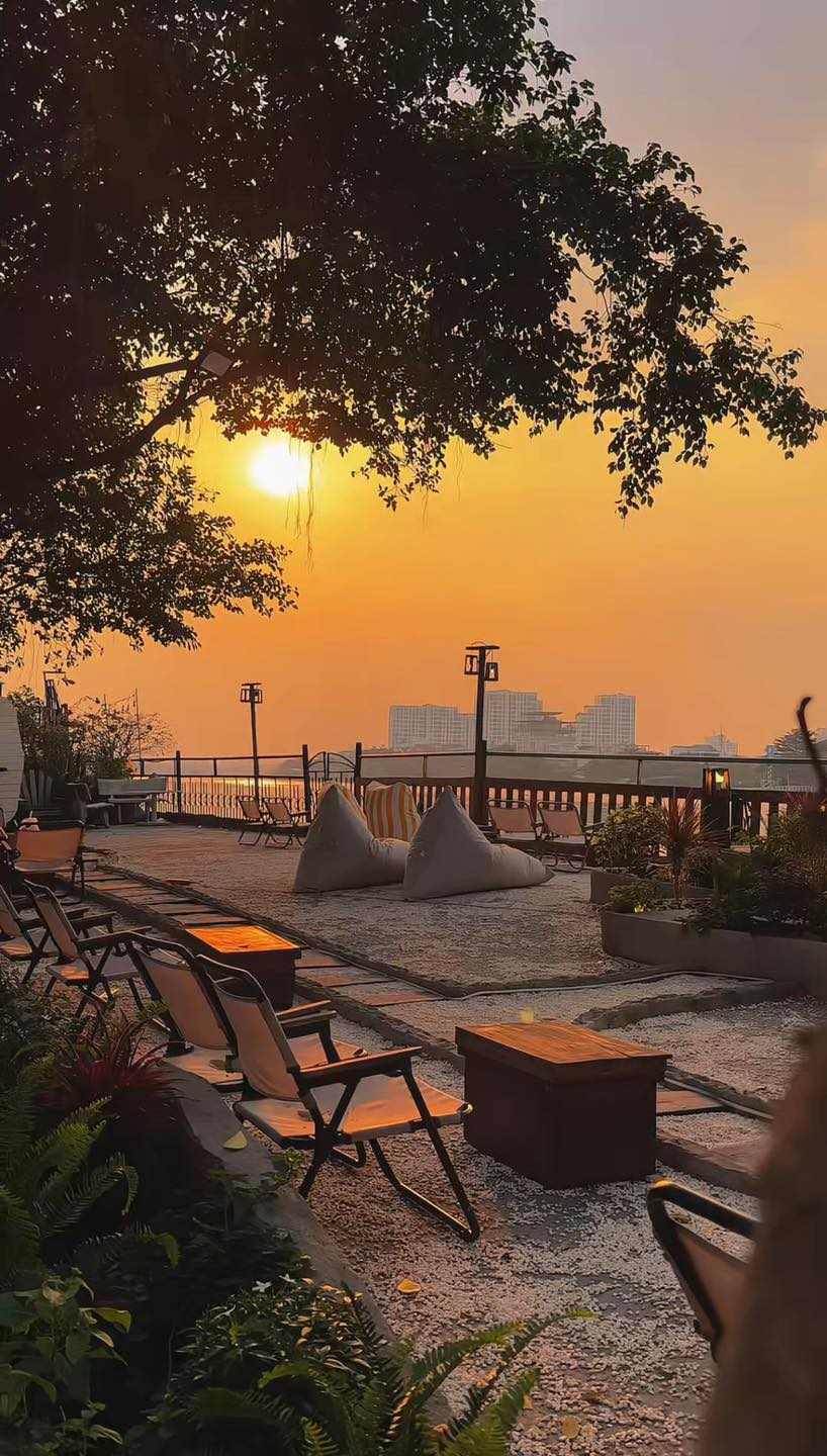 Quán sở hữu không gian mở