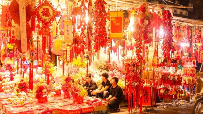 “Phố Hàng Mã” của Sài Gòn là địa điểm chụp hình tết ở tphcm thu hút trước đến nay