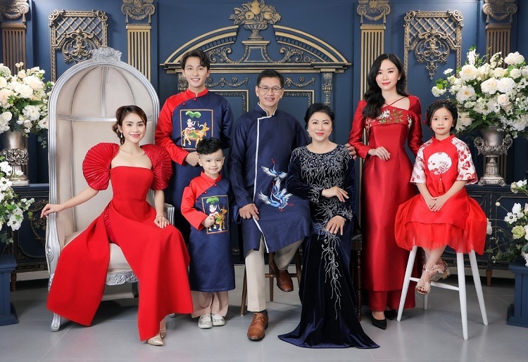 Phụ kiện chụp ảnh Tết dành cho gia đình