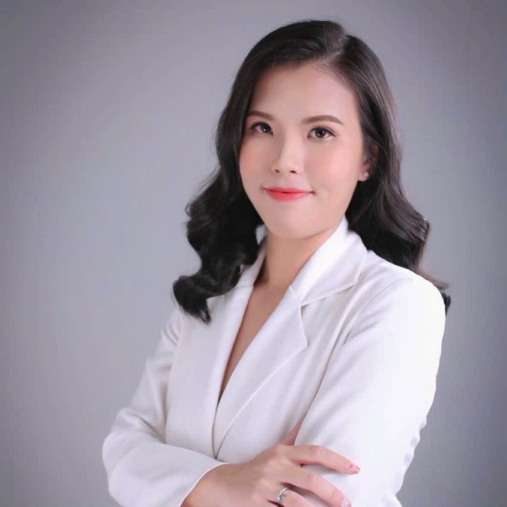 Chị Dương Quỳnh Hoa - 10 năm kinh nghiệm trong lĩnh vực Digital Marketing