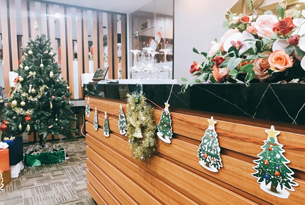 Cách trang trí noel cho văn phòng