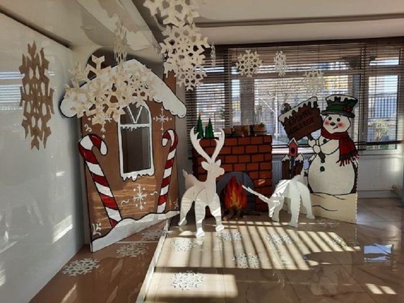 Cách trang trí noel văn phòng
