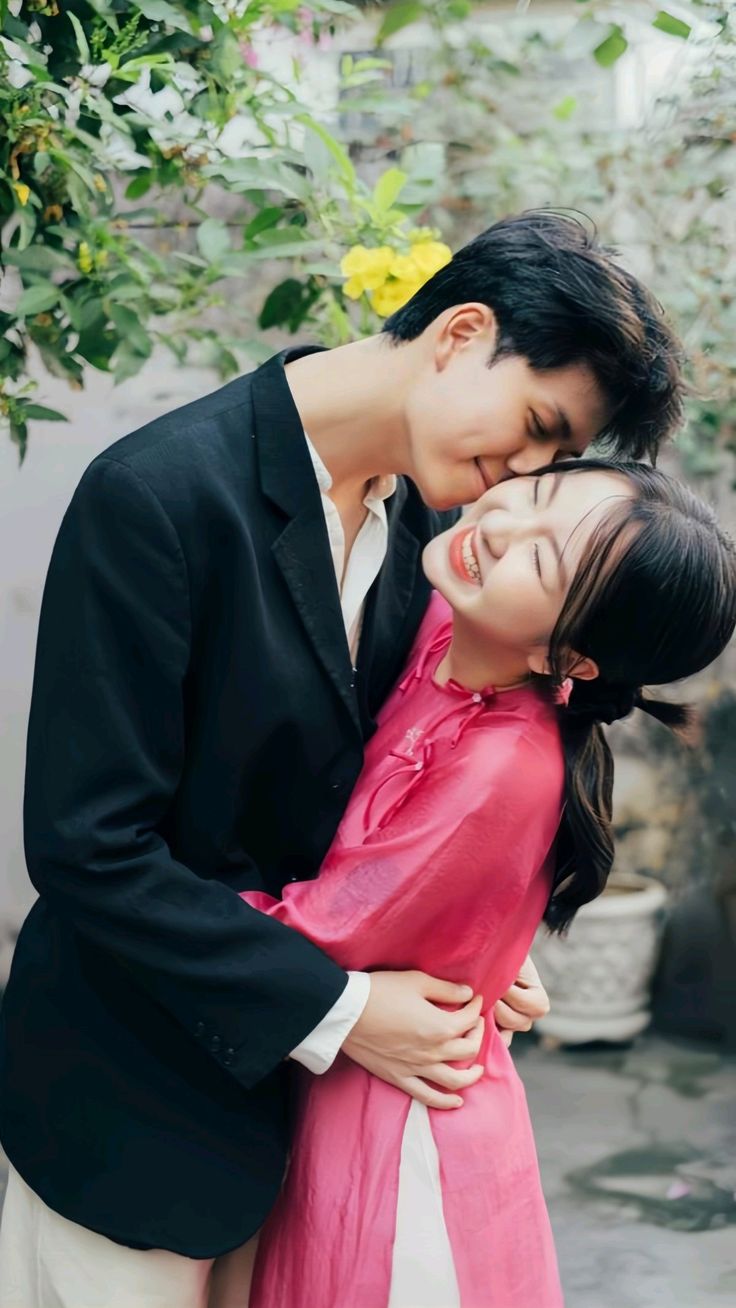 Đừng ngại thể hiện nụ hôn với nửa kia nhân dịp đặc biệt này nhé