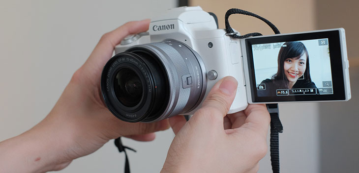 Chế độ nhận diện nụ cười thích hợp dùng trong khi chụp chân dung, selfie