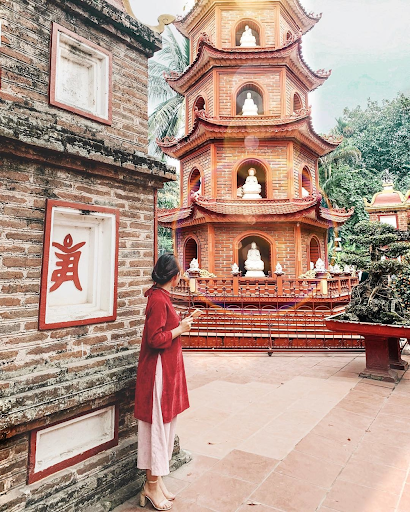 Chùa Trấn Quốc là một trong những ngôi chùa cổ kính và linh thiêng nhất ở khu vực thủ đô