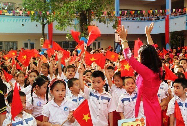 TOP 5 thiết bị hỗ trợ chụp ảnh khai giảng được ưa chuộng hiện nay