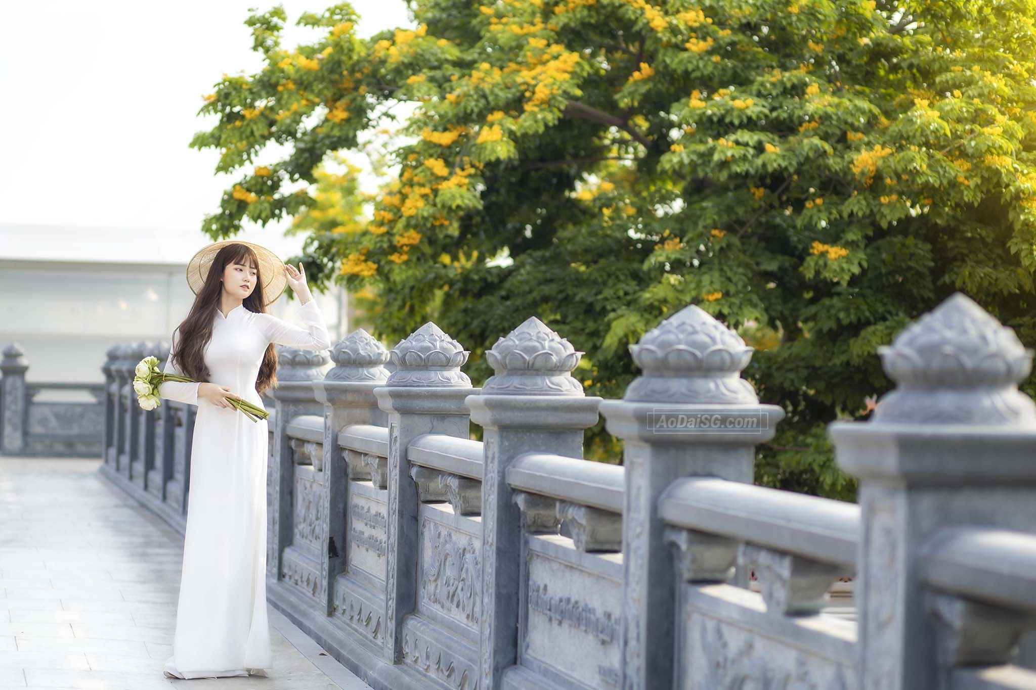 Chụp hình Tết ở chùa Vĩnh Nghiêm (Quận 3)