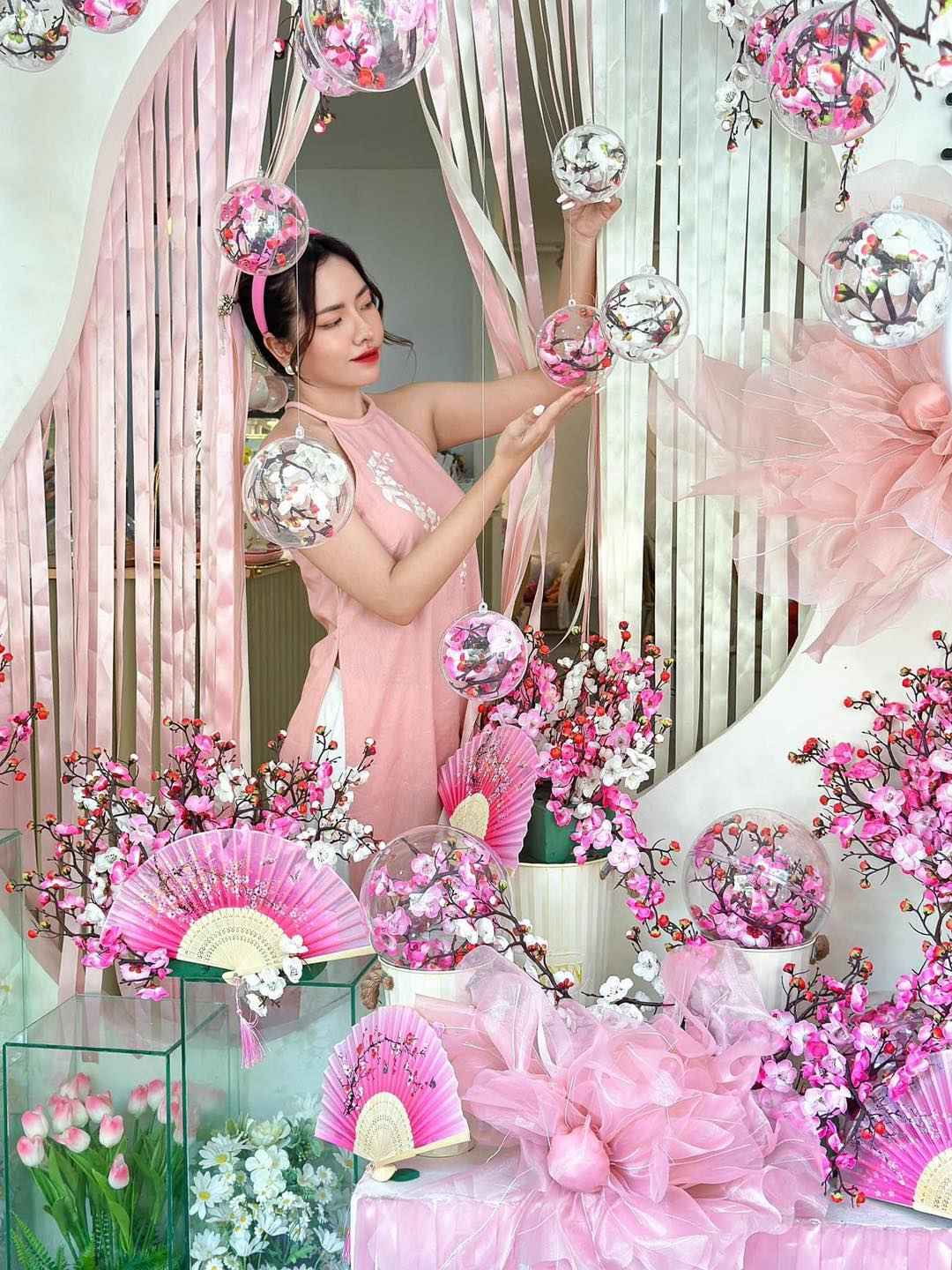 Daisy Cafe – Không gian hồng ngọt ngào, đậm chất xuân