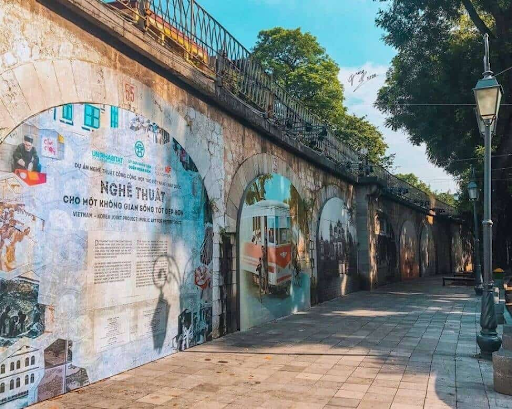 Địa điểm check in mới của Hà Nội mang tên Phố bích họa Phùng Hưng