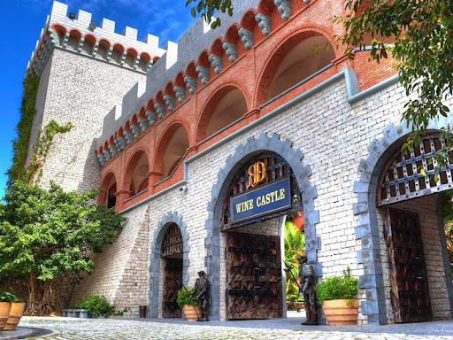 Lâu đài rượu vang Mũi Né chính là địa điểm check in sang chảnh dành cho bạn