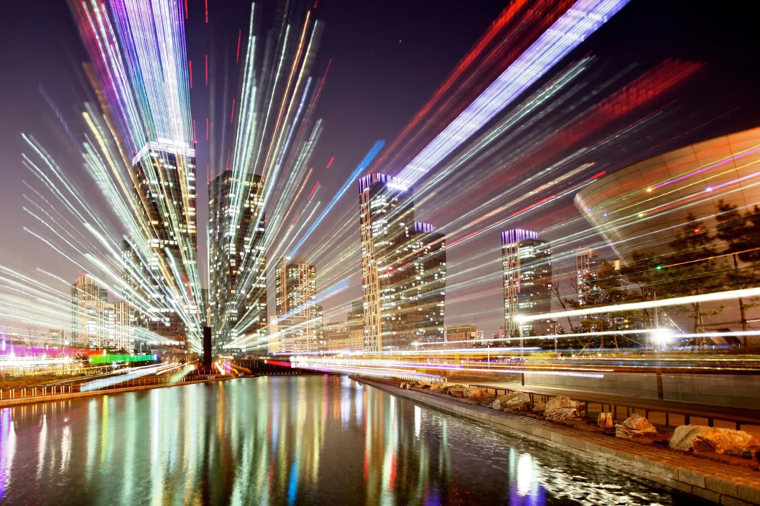 Light Painting là gì? Bỏ túi các thiết bị cần có khi quay chụp