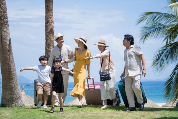 Lưu lại những kỷ niệm đẹp bên gia đình trong dịp lễ