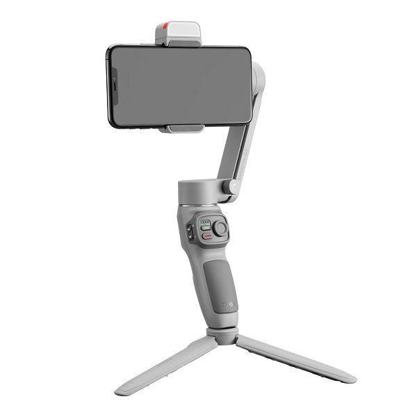Những hạn chế khi sử dụng máy quay làm vlog giá rẻ