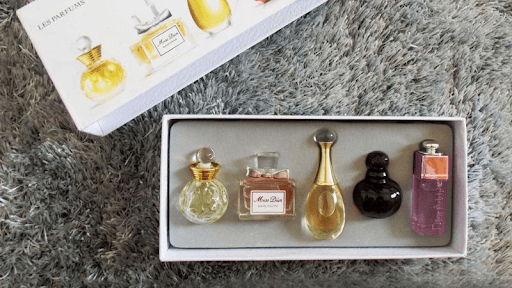 Nước hoa giúp nàng tự tin hơn khi đứng lớp