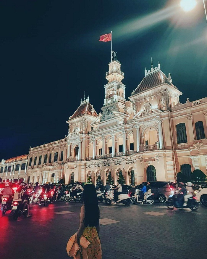 Phố đi bộ Nguyễn Huệ về đêm