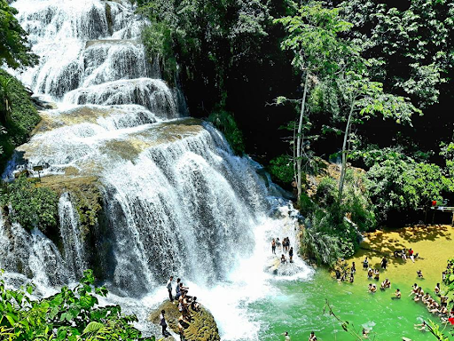 Thác Mu- chốn bồng lai tiên cảnh cách trung tâm thành phố khoảng 130km