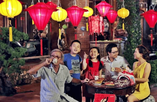 Concept chụp ảnh Trung Thu  ấm áp bên gia đình
