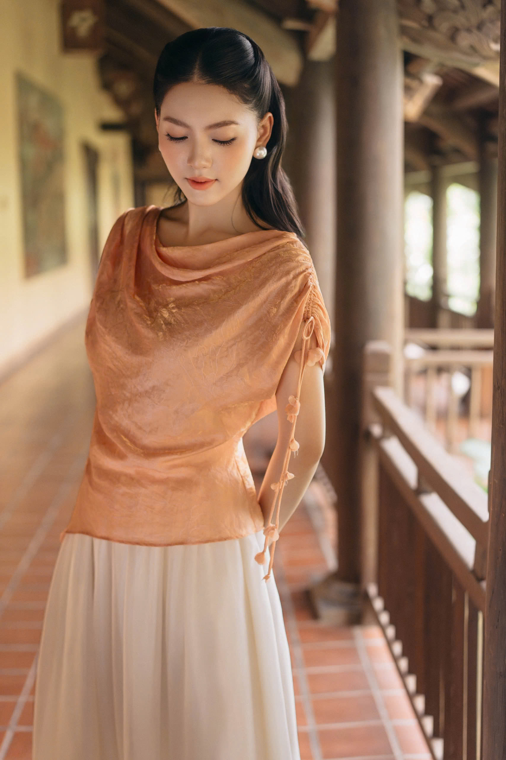 A719 - MusebyBOHEE - Áo lệch vai 