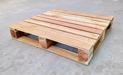 Bàn trang điểm gỗ pallet