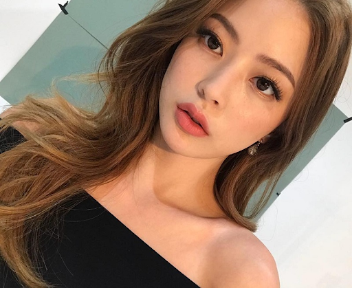 Makeup tone tây tự nhiên và nhẹ nhàng