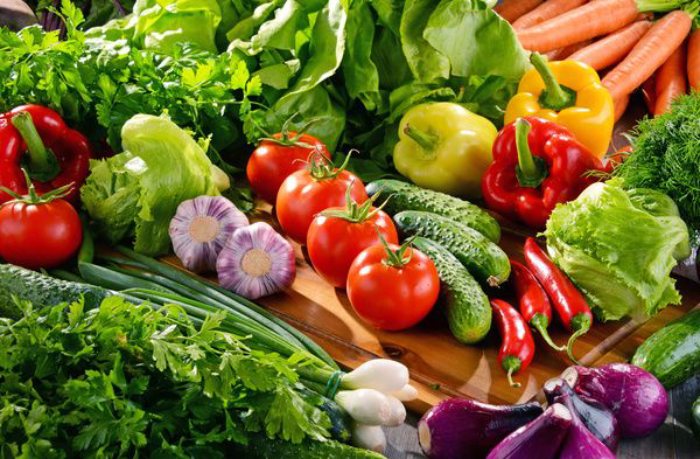 Cửa hàng rau củ quả sạch đa dạng sản phẩm rau củ quả và trái cây
