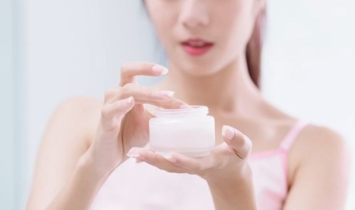Lựa chọn sản phẩm chăm sóc da chất lượng giúp hạn chế nguy cơ kích ứng