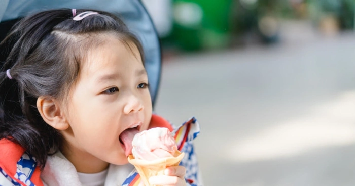 Kem là món ăn vặt ưa thích của các bạn nhỏ