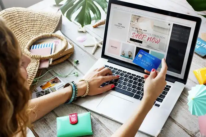 Nên mua mỹ phẩm online tại các shop có độ uy tín cao