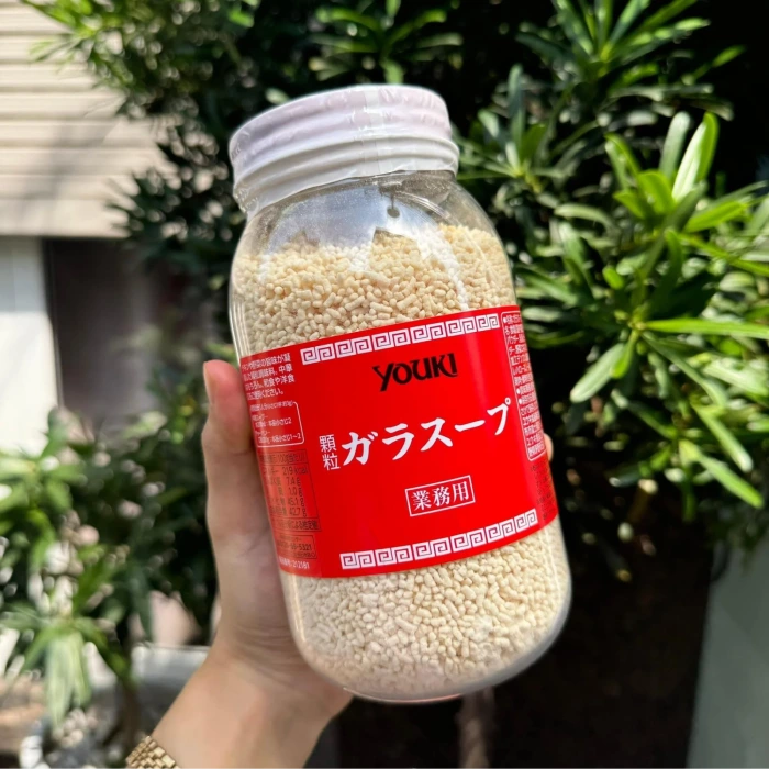 Kiểm tra kỹ bao bì và hạn sử dụng của sản phẩm gia vị