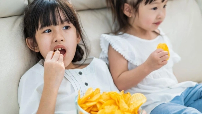 Snack là món ăn vặt hấp dẫn của trẻ nhỏ