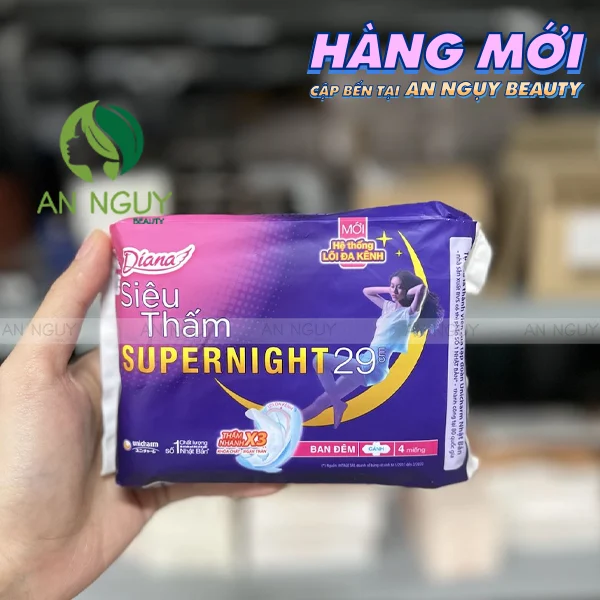 Băng vệ sinh Diana siêu thấm Supernight 29cm 4 miếng