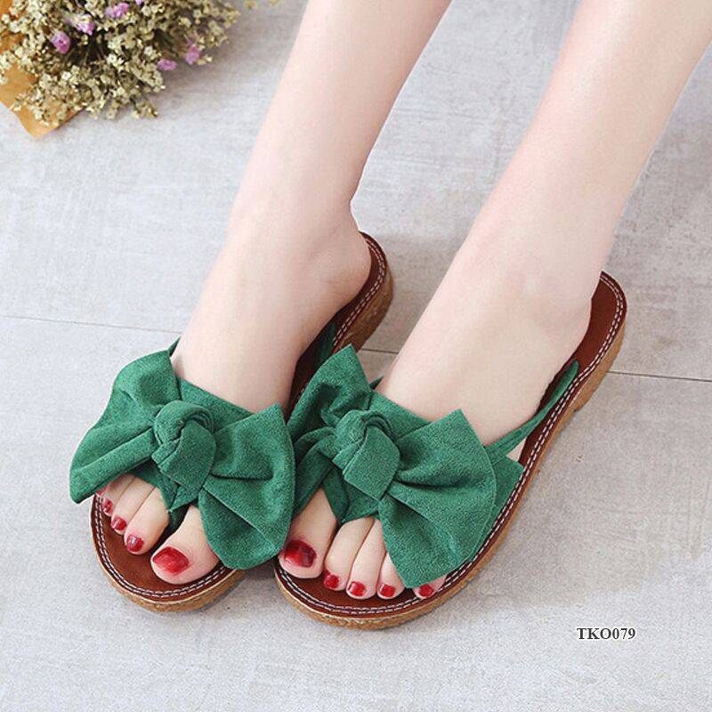 Dép họa tiết phong cách nữ tính TKO079-PTA011 (Xanh Lá Cây)