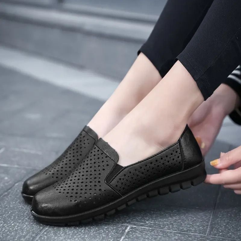 Giày da nữ đục lỗ thoáng khí, siêu êm LIG080 (Nâu vàng)