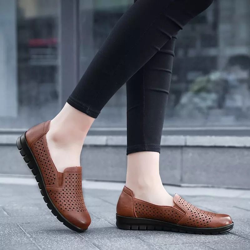 Giày da nữ đục lỗ thoáng khí, siêu êm LIG080 (Nâu vàng)