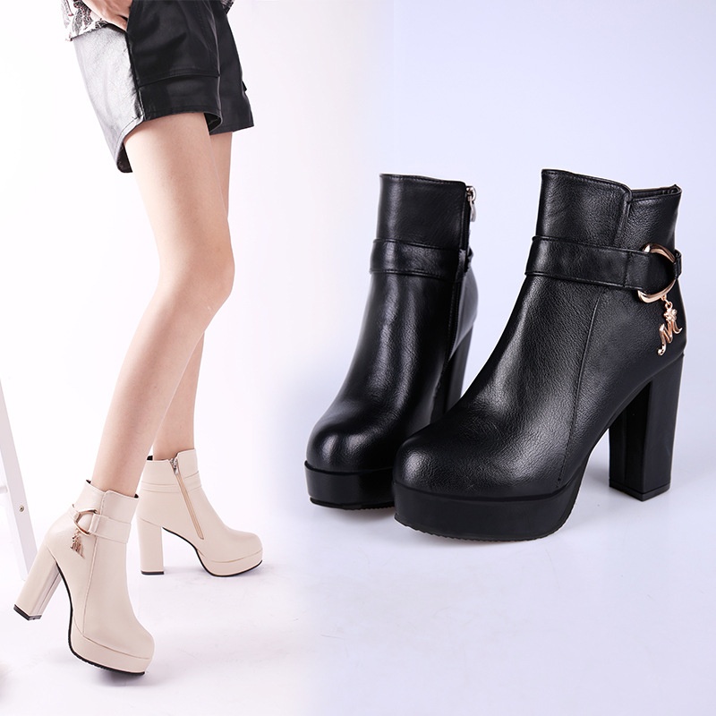 TKO238 - Boots da nữ cao cấp gót vuông, phong cách Âu Mỹ (Đen)