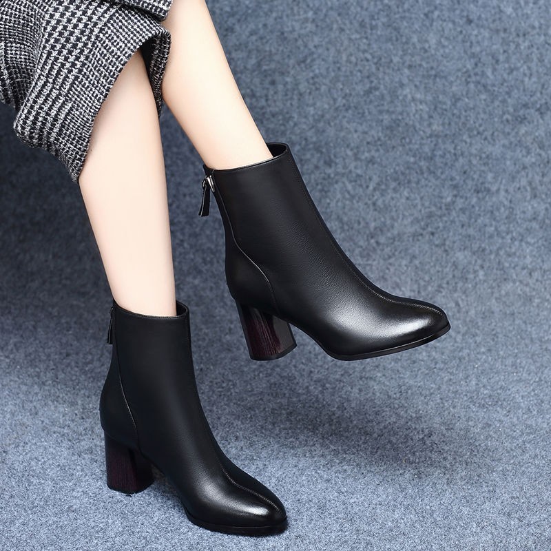 TDT002 - Boots nữ gót vuông cao 5cm, mũi nhọn, cổ rộng thời trang công sở, phong cách Hàn Quốc