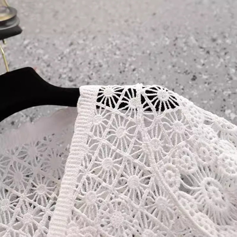 SOM009 - Áo cardigan mùa hè cộc tay đan móc rỗng, họa tiết ren trẻ trung - Be
