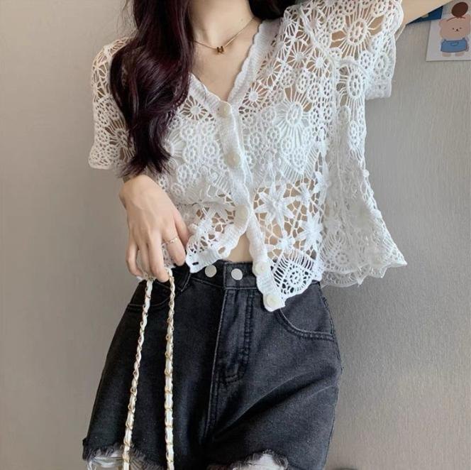 SOM009 - Áo cardigan mùa hè cộc tay đan móc rỗng, họa tiết ren trẻ trung - Trắng