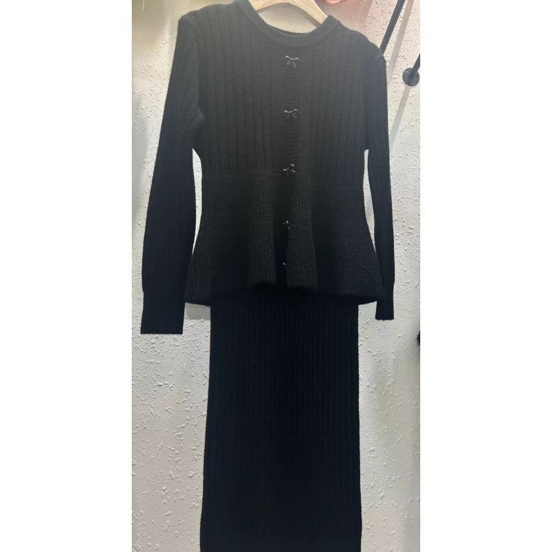 Váy len liền thân giả 2 mảnh, chất liệu mềm mại, thời trang công sở trẻ trung SGC003 - Đen